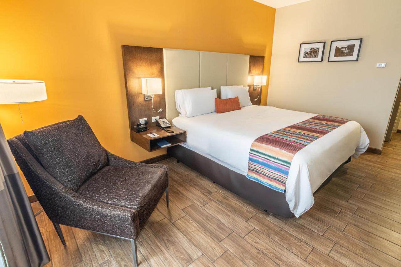 Latam Hotel Plaza Pradera Quetzaltenango Exteriör bild